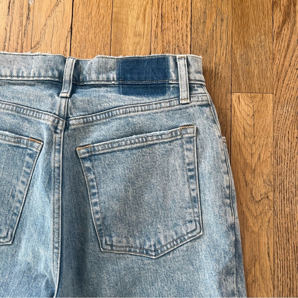 Abercrombie & Fitch Curve Love The ‘90s Straight Light Blue Straight Leg Jeans - Picture 8 of 10